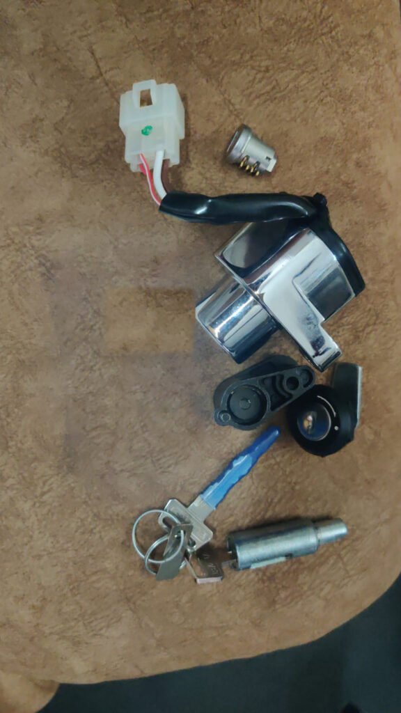 Bajaj Avenger Lock set 4 Wires