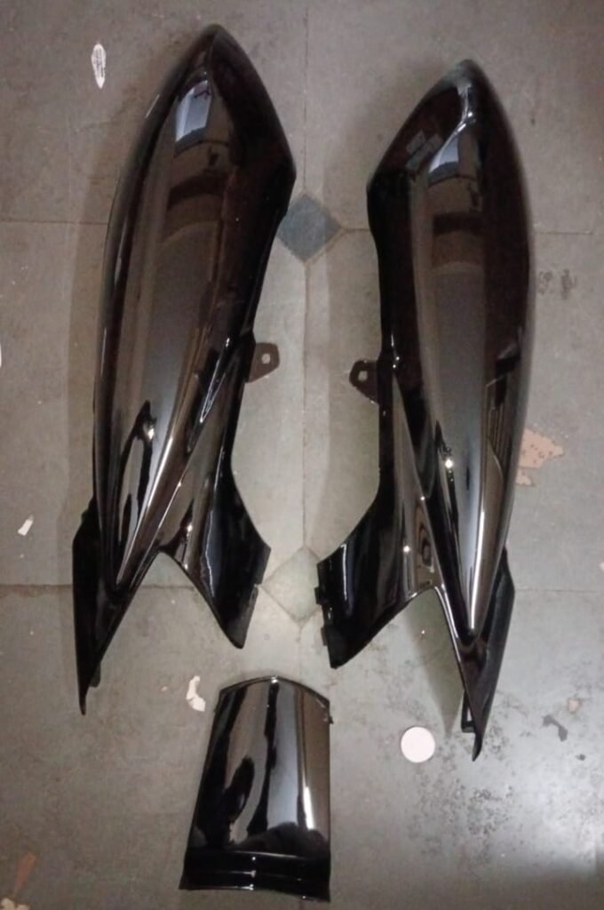 TVS Apache RTR Tail panel Black