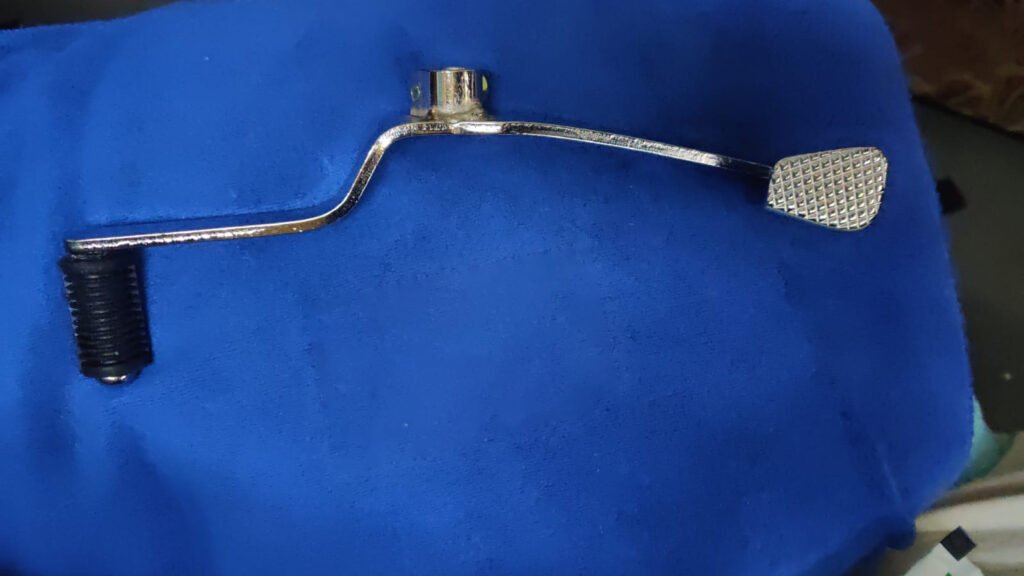 Bajaj Caliber Gear Lever